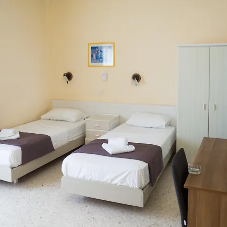 Mavina & 3* קאורה