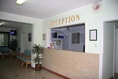 Mavina & 3* קאורה