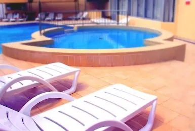 Mavina & 3* كاورا